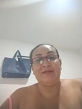 nini_love_ (F milf) - OPEN PUSSY