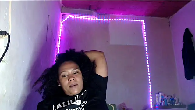 cherry_cleou - Cherry_cleou's free webcam