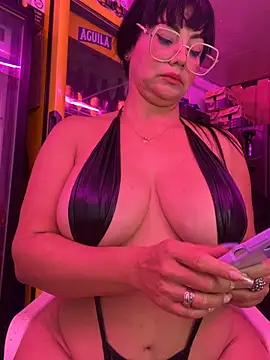 hot_beauty__ - Hot_beauty__'s free webcam