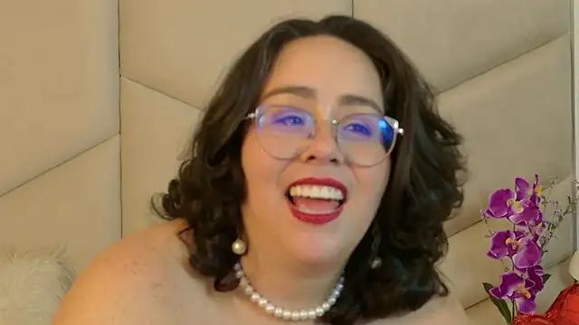 anastaciablues - AnastaciaBlues's free webcam