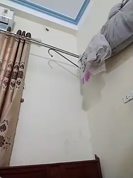 moubie1 - Moubie1's free webcam