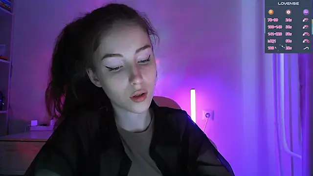 eskatmi - Eskatmi's free webcam - UK Sex Cams