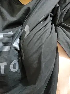 adiba_2 (F milf) - Oil boobs show