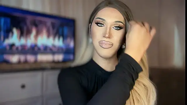 ts_glamxx (T young) - I NEED SOMEONE TO CUDDLE <3