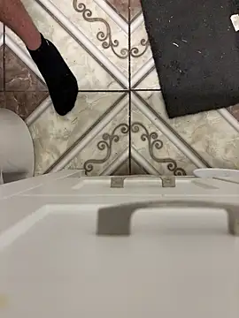 assly12 - Assly12's free webcam - UK Sex Cams