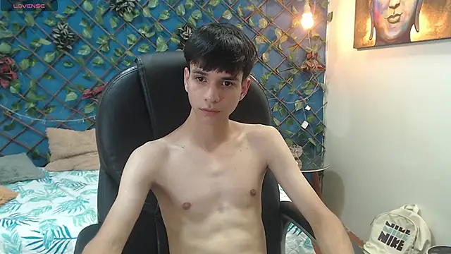 maxim_rod (M twink) - SPANK ASS X 10