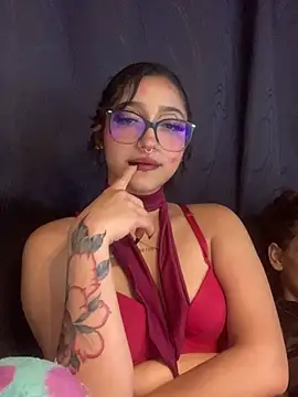 LilithMonette webcam