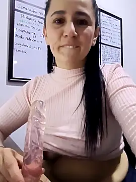 Webcam Model (Sex_Annie)  is live.Free join now!