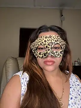 Webcam Model (SLNatasha) is live