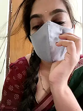 Webcam Model (yoursana-)  is live.Free join now!