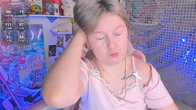 sara_robinson - Sara_Robinson's free webcam