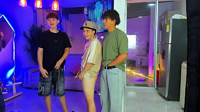 Houseofwarrios webcam