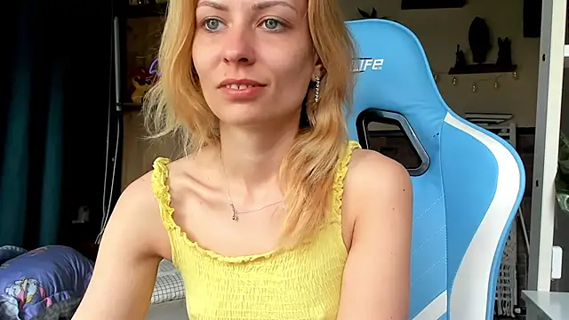 karo123421 (F young) - garage workshop furniture