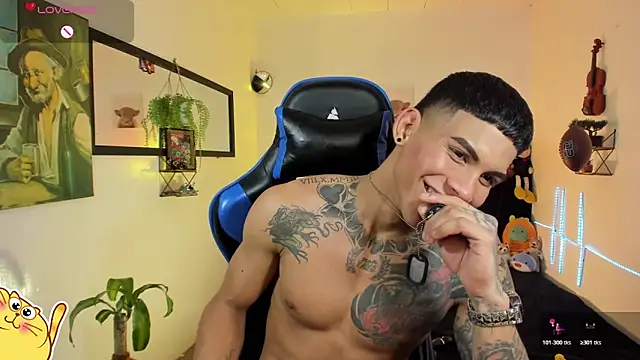 damian_latinxxx (M young) - 😍🕷naked beby