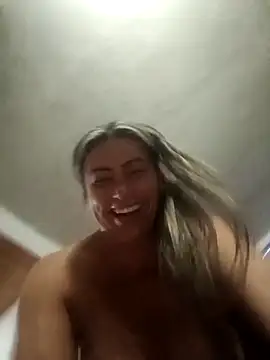 Webcam Model (maynor_1998)  is live.Free join now!