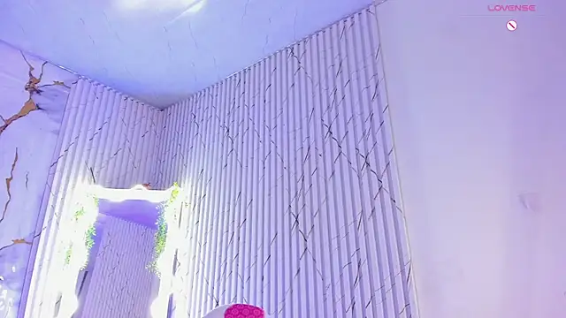 naomy_tay1 - Naomy_tay1's free webcam - UK Sex Cams