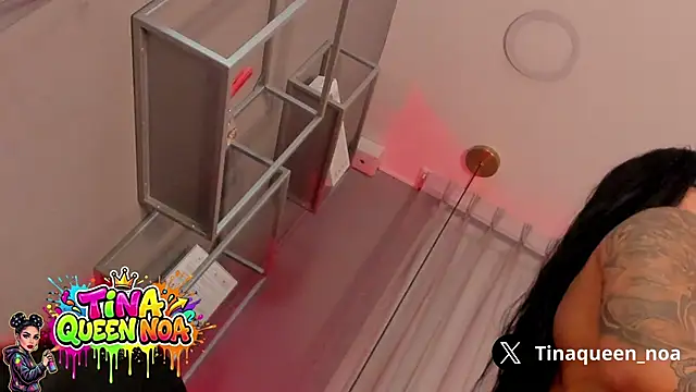 tinaqueen_noa's live cam