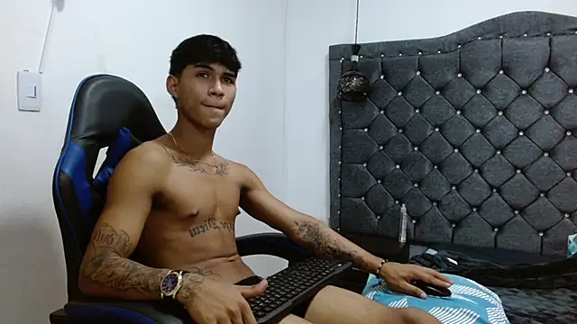 luka_big18 (M twink) - 💦KEEP JERKING 😈