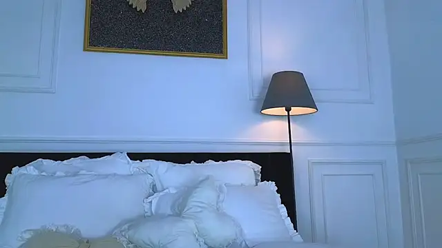 NicoleMarani live sex cam