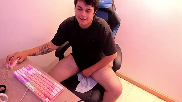 Melody_and_Max webcam