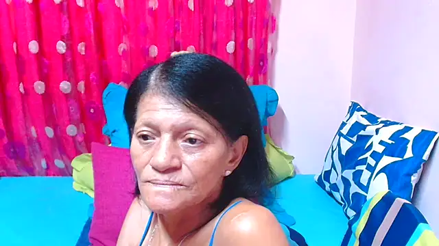 sluttyroxy - SLUTTYROXY's free webcam