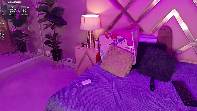 malaikabrown - MalaikaBrown's free webcam