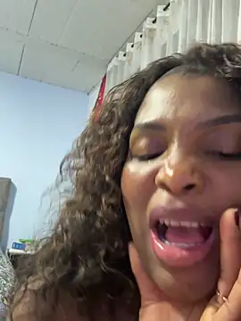 aurorabrow - AuroraBrow's free webcam