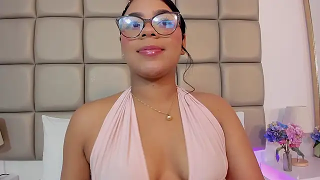 lilly_williamss - Lilly_williamss's free webcam