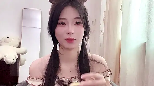 yiyibaby2026 - Yiyibaby2026's free webcam