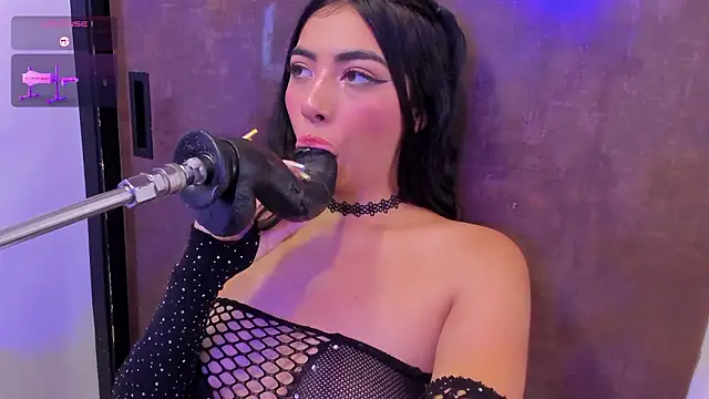 cherry_skinny_ live sex cam