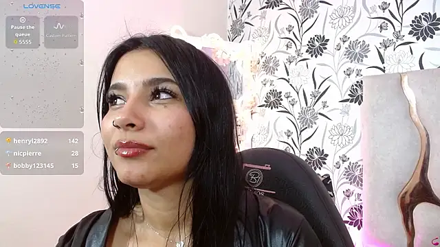 gaby_tay1 (F young) - Make me Naked