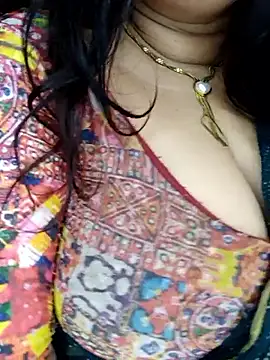 Webcam Model (Aarna111)  is live.Free join now!