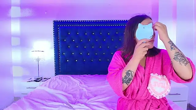 Cristal_and_luke webcam