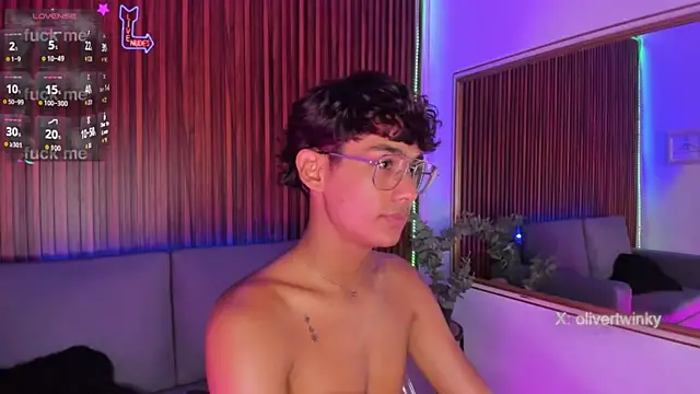 oliver20__ - Oliver20__'s free webcam - UK Sex Cams