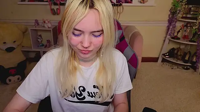 iris_ivory - Iris_Ivory's free webcam - UK Sex Cams