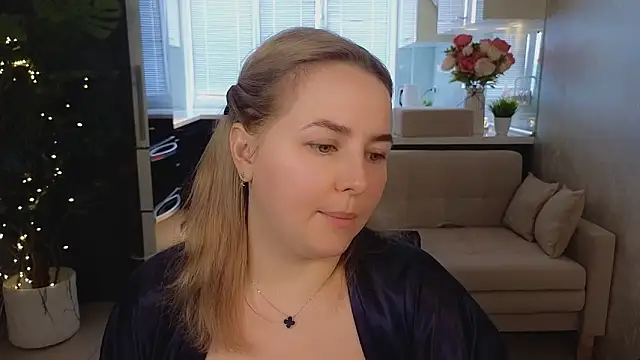 mira_mermayd - Mira_Mermayd's free webcam - UK Sex Cams