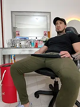 andresxm_ (M young) - my first cum