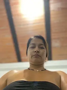 jlo_69 (F milf) - Give me more