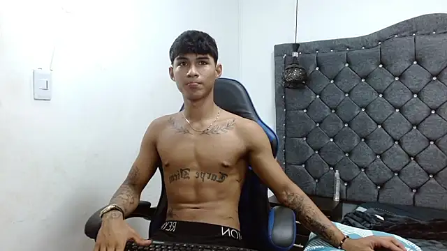 luka_big18 (M twink) - 💦KEEP JERKING 😈