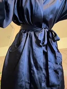 aliciaroux (F young) - Dildo pussy fuck with Hitachi on my clit