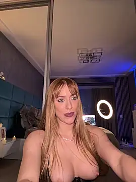 LunaAlya live sex cam