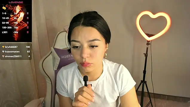 Midori_rosse webcam stripchat model stream image