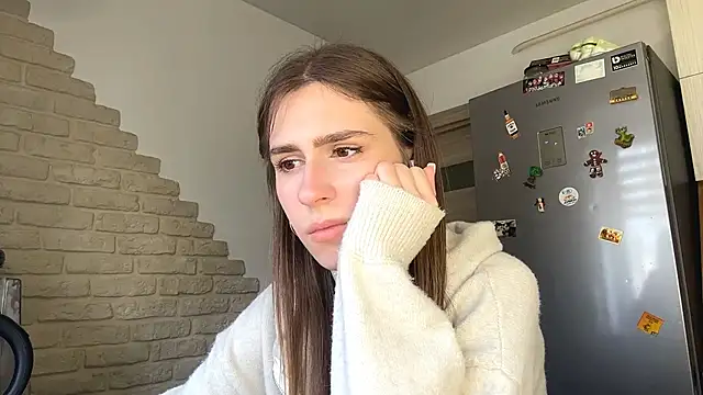 elsiekuhlmann (F teen) - touch shoulders collarbones