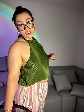 im_sophiie (G young) - Sexy Dance & Spanks :ass: