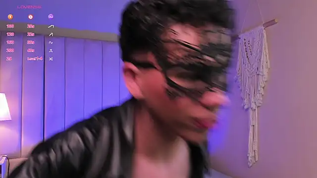 seab_trooy (M twink) - SEXY DANCE AND TAKE OFF SHIRT