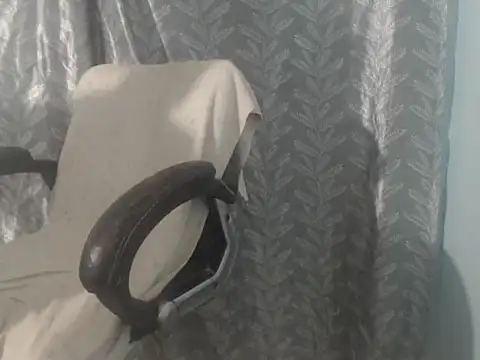 cute-priy live sex cam