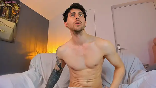 Oscar_Miller_ live sex cam