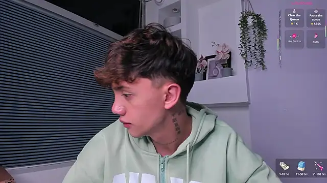 Tomy_Rox live sex cam