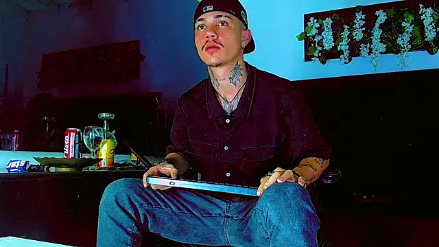 HannibalLester live sex cam