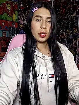 Webcam Model (charlottte_wh)  is live.Free join now!